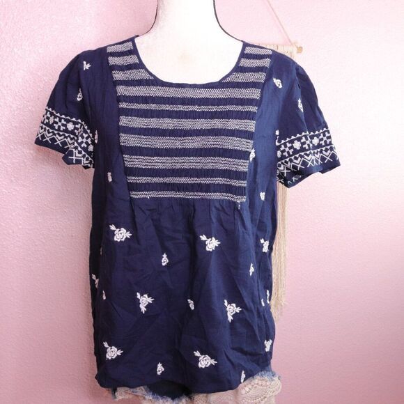Lucky Brand‎ | Short Sleeve Top Medium - Picture 2 of 8